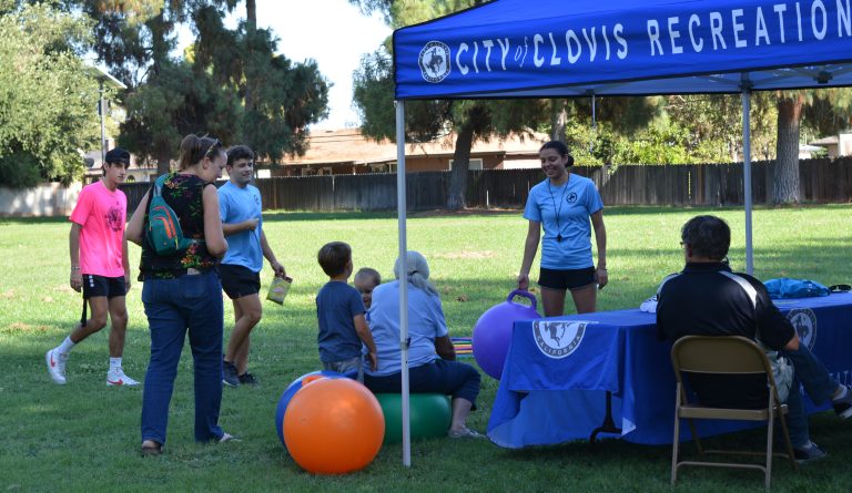 Clovis mobile recreation trailer brings summer fun to local parks