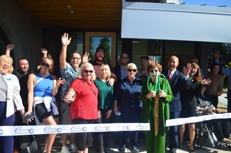 Clovis Botanical Garden celebrates grand opening of new visitor center
