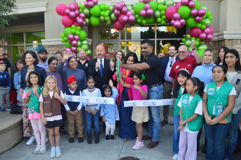 Clovis welcomes SweetFrog, the latest venture from a local family duo