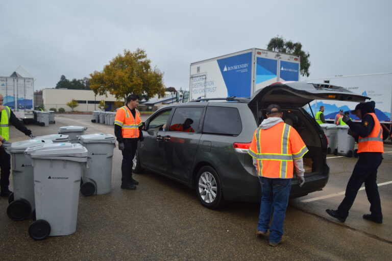 Clovis Shredfest draws hundreds, protects identities and supports local students