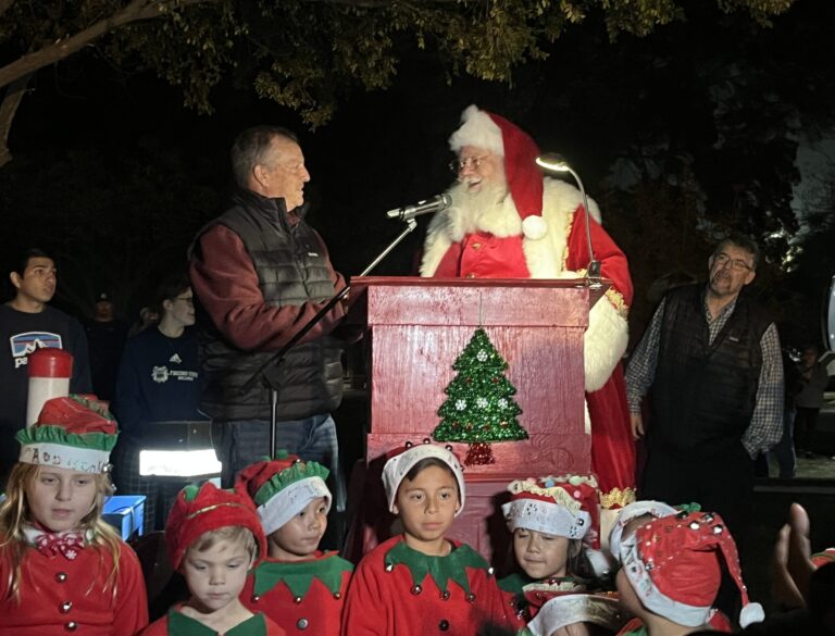 Tree lighting shines bright as Clovis launches ‘Threads of Joy’